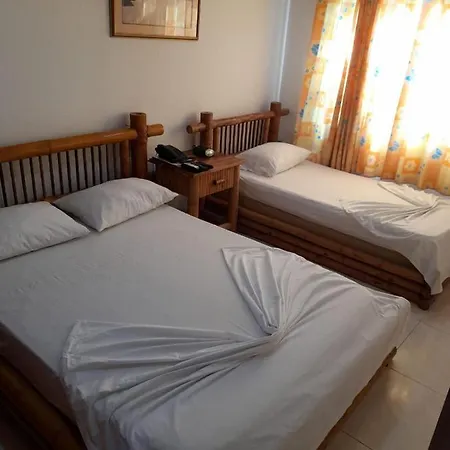 Hotel Airport 3*